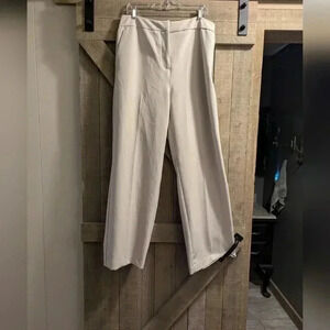 Elegant Women's Cream Pants